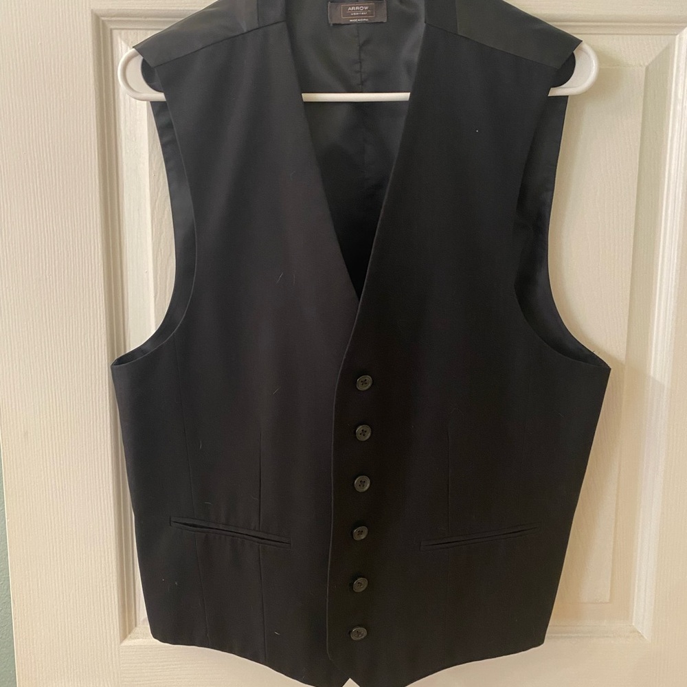 Arrow Charcoal Button-Up Vest